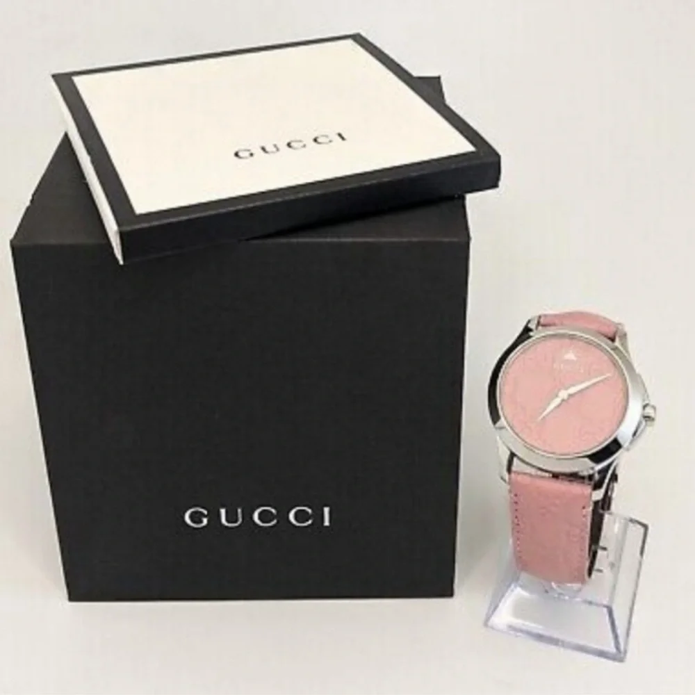 Gucci Luxury Watch Gorgeous! Swiss made and all leather!
